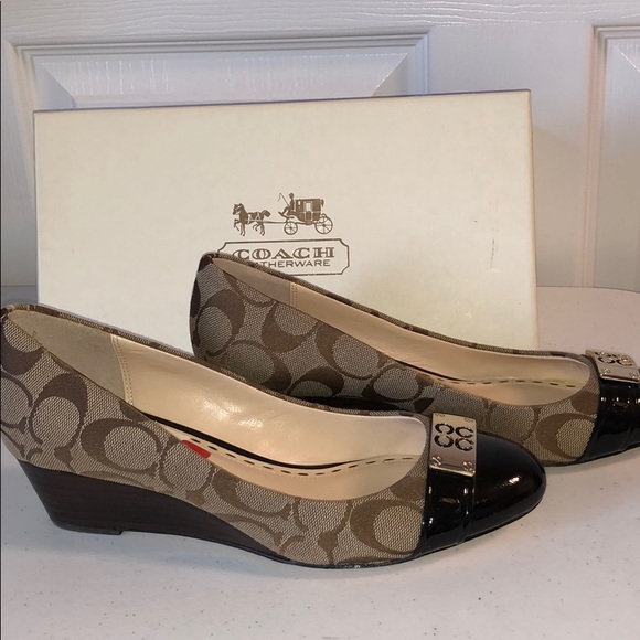 Coach Wedge Shoes/ size: 7/ NWT - Picture 1 of 11